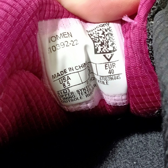 Saucony Black Grey Pink Neon Green sneakers - Picture 5 of 5